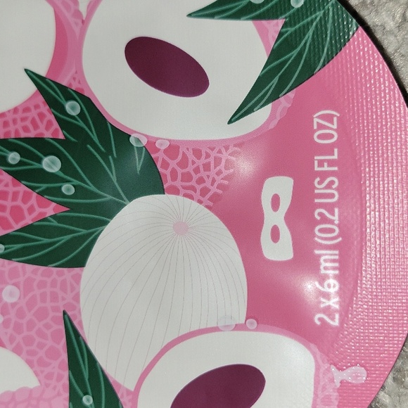 Lychee Eye Sheet Masks - Picture 4 of 5